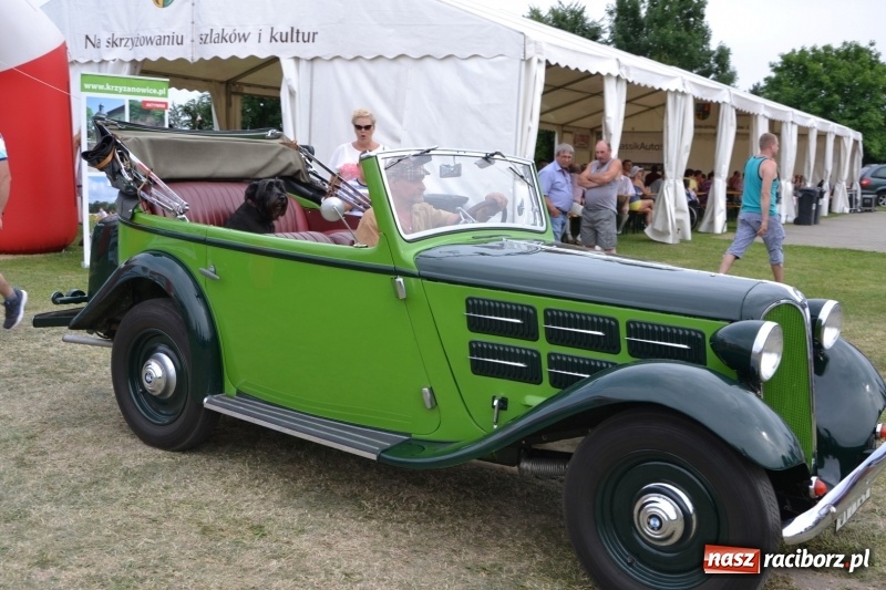 Zdjęcie w galerii na portalu naszraciborz.pl: Oldtimery w Zabełkowie, czyli dzień drugi X Jubileuszowego Zlotu Pojazdów Zabytkowych  wiadomości z regionu