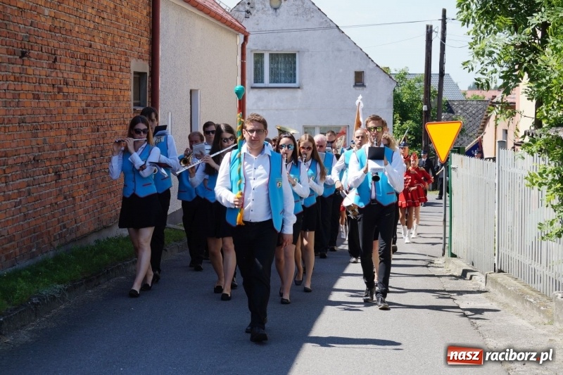 Zdjęcie w galerii na portalu naszraciborz.pl: Nowa remiza na 115 lat OSP w Babicach  wiadomości z regionu