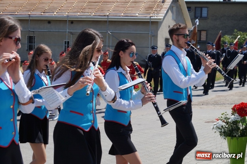 Zdjęcie w galerii na portalu naszraciborz.pl: Nowa remiza na 115 lat OSP w Babicach  wiadomości z regionu