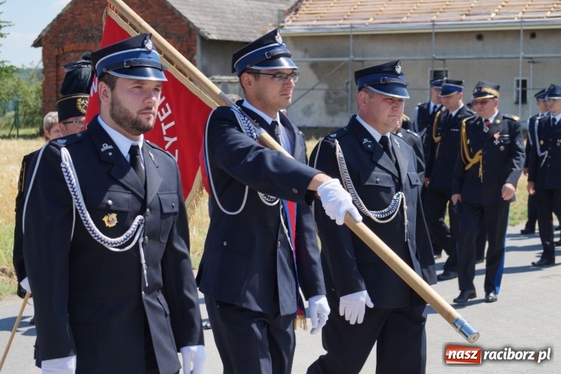 Zdjęcie w galerii na portalu naszraciborz.pl: Nowa remiza na 115 lat OSP w Babicach  wiadomości z regionu