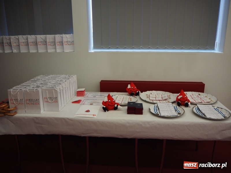 Zdjęcie w galerii na portalu naszraciborz.pl: W raciborskim RCKiK obchodzono Światowy Dzień Krwiodawcy  wiadomości z regionu