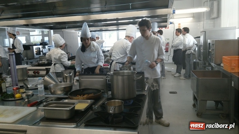 Zdjęcie w galerii na portalu naszraciborz.pl: Nauczyciele z CKZiU nr 1 na szkoleniu w Portugalii  wiadomości z regionu