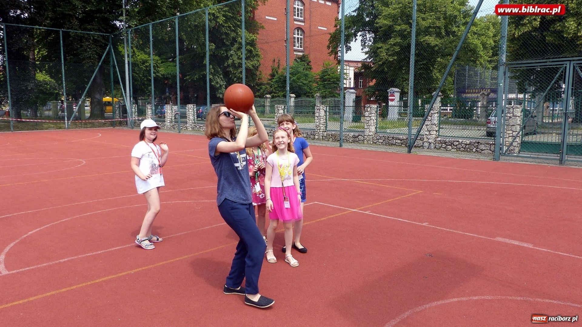 Zdjęcie w galerii na portalu naszraciborz.pl: Z raciborską biblioteką na co dzień i od święta wiadomości z regionu