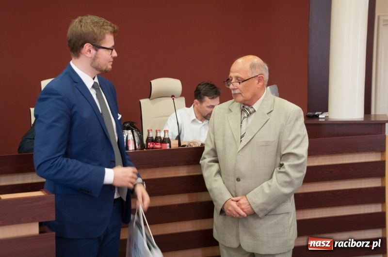 Zdjęcie w galerii na portalu naszraciborz.pl: Michał Woś pożegnał się  Radą Miasta Racibórz. Na chwilę? wiadomości z regionu