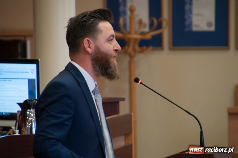 Zdjęcie w galerii na portalu naszraciborz.pl: Michał Woś pożegnał się  Radą Miasta Racibórz. Na chwilę? wiadomości z regionu