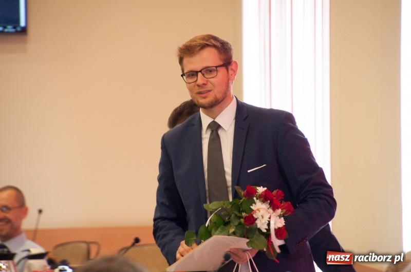 Zdjęcie w galerii na portalu naszraciborz.pl: Michał Woś pożegnał się  Radą Miasta Racibórz. Na chwilę? wiadomości z regionu