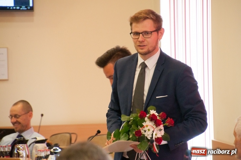Zdjęcie w galerii na portalu naszraciborz.pl: Michał Woś pożegnał się  Radą Miasta Racibórz. Na chwilę? wiadomości z regionu