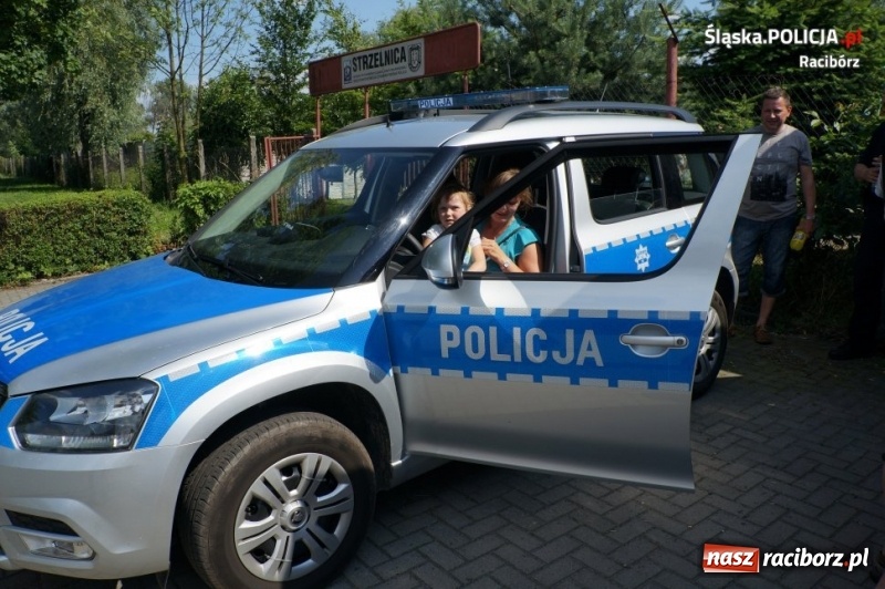 Zdjęcie w galerii na portalu naszraciborz.pl: Piknik rodzinny dla służb mundurowych na strzelnicy IPA w Raciborzu wiadomości z regionu