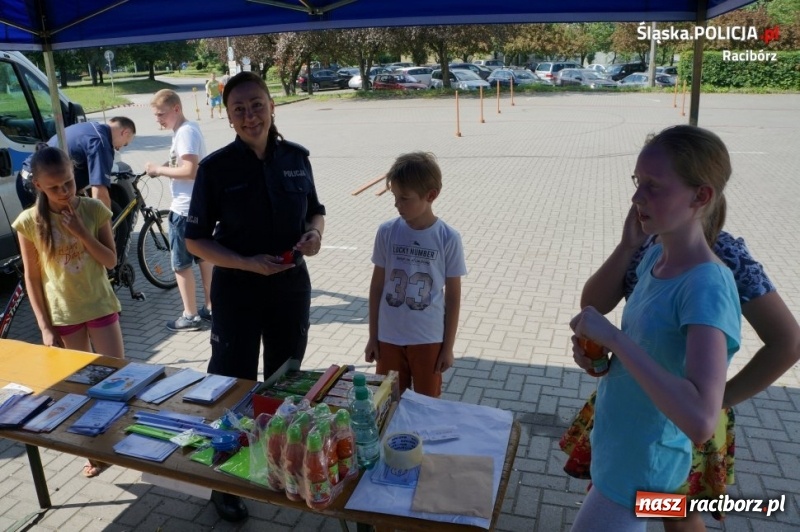 Zdjęcie w galerii na portalu naszraciborz.pl: Piknik rodzinny dla służb mundurowych na strzelnicy IPA w Raciborzu wiadomości z regionu