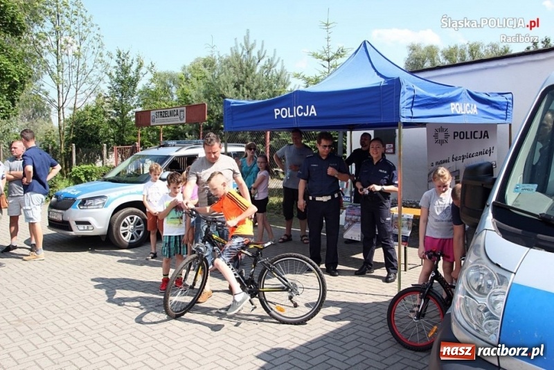 Zdjęcie w galerii na portalu naszraciborz.pl: Piknik rodzinny dla służb mundurowych na strzelnicy IPA w Raciborzu wiadomości z regionu