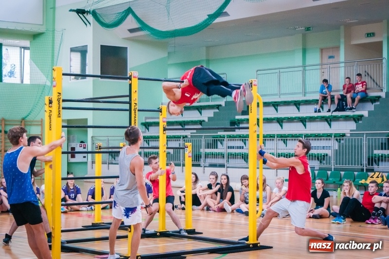 Zdjęcie w galerii na portalu naszraciborz.pl: Międzynarodowy Turniej Juniorek w Piłce Ręcznej w Arenie Rafako wiadomości z regionu