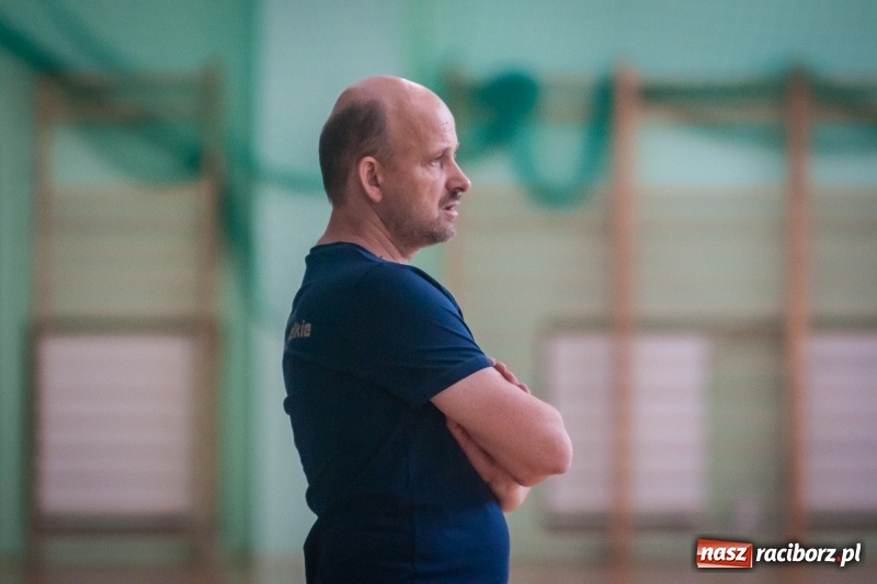 Zdjęcie w galerii na portalu naszraciborz.pl: Międzynarodowy Turniej Juniorek w Piłce Ręcznej w Arenie Rafako wiadomości z regionu