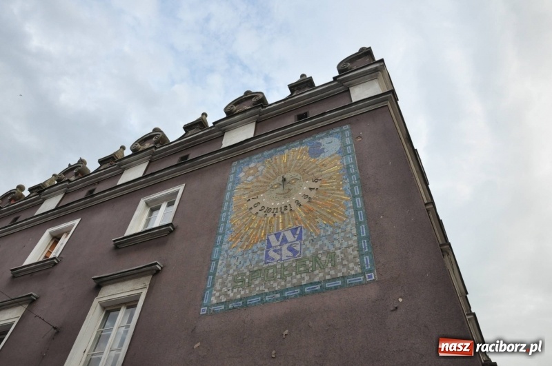 Zdjęcie w galerii na portalu naszraciborz.pl: Już wkrótce ruszą prace nad renowacją kolejnych mozaik przy Długiej wiadomości z regionu