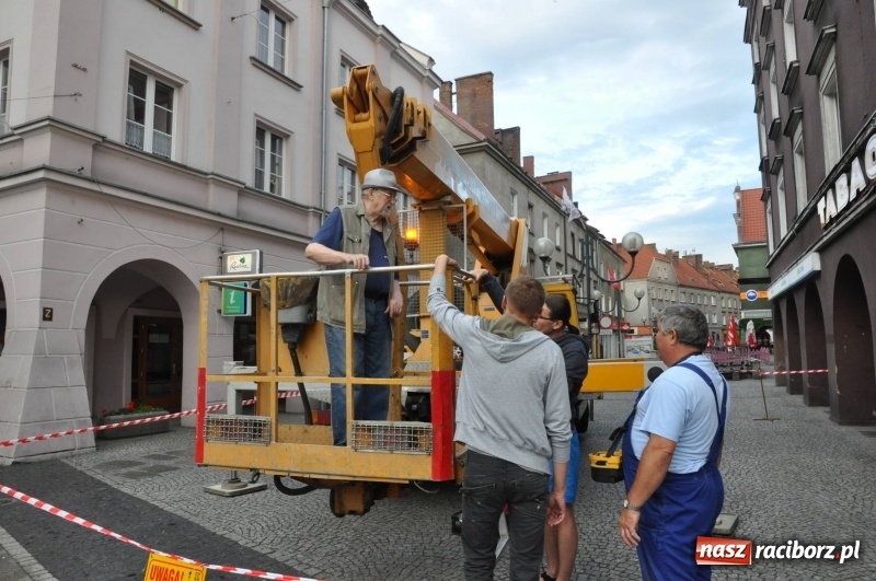 Zdjęcie w galerii na portalu naszraciborz.pl: Już wkrótce ruszą prace nad renowacją kolejnych mozaik przy Długiej wiadomości z regionu