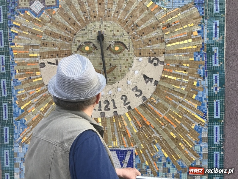 Zdjęcie w galerii na portalu naszraciborz.pl: Już wkrótce ruszą prace nad renowacją kolejnych mozaik przy Długiej wiadomości z regionu