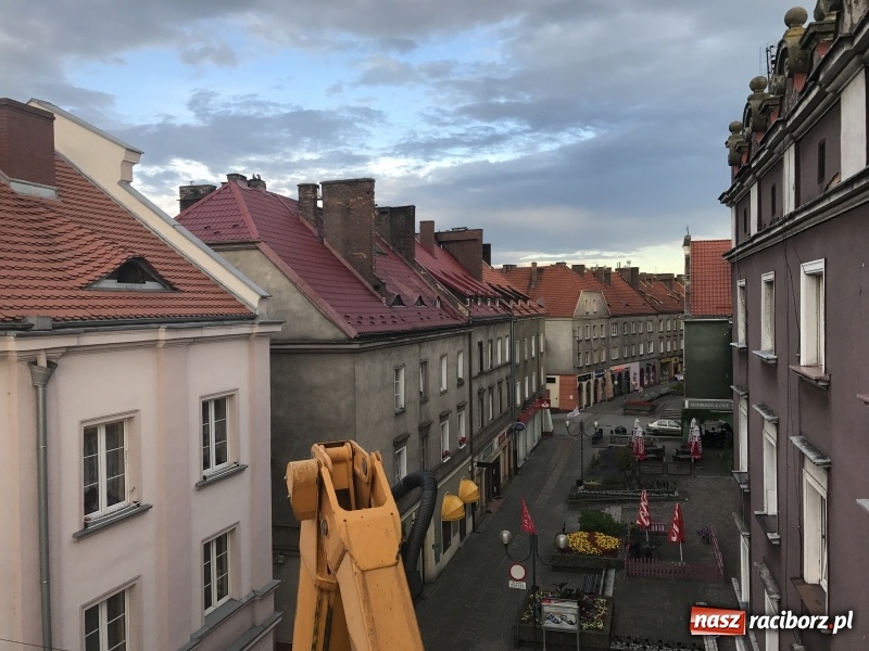 Zdjęcie w galerii na portalu naszraciborz.pl: Już wkrótce ruszą prace nad renowacją kolejnych mozaik przy Długiej wiadomości z regionu