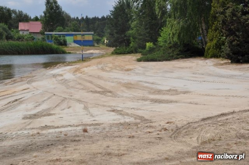 Zdjęcie w galerii na portalu naszraciborz.pl: Prace remontowe na Wodniku w Kuźni Raciborskiej. Kąpielisko ruszy 1 lipca wiadomości z regionu