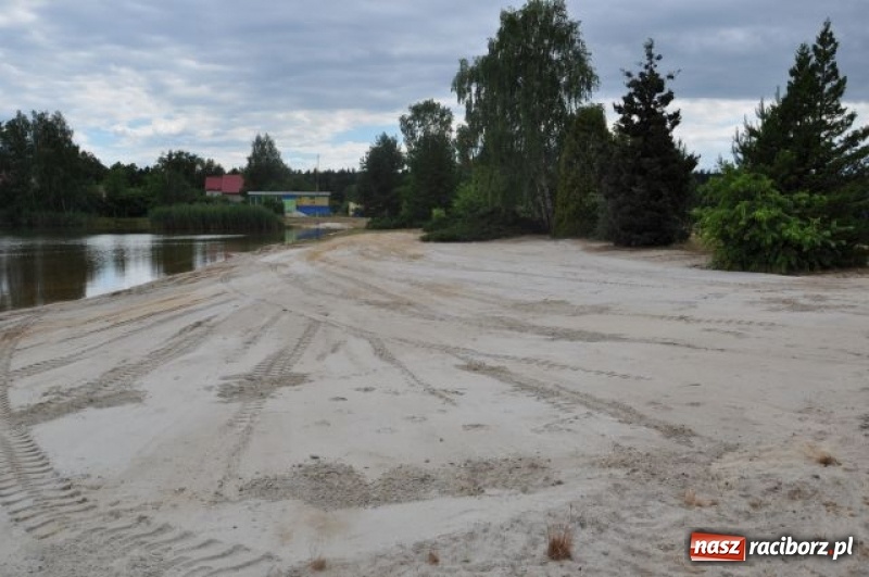 Zdjęcie w galerii na portalu naszraciborz.pl: Prace remontowe na Wodniku w Kuźni Raciborskiej. Kąpielisko ruszy 1 lipca wiadomości z regionu