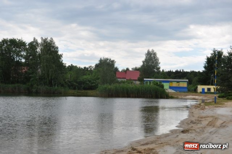 Zdjęcie w galerii na portalu naszraciborz.pl: Prace remontowe na Wodniku w Kuźni Raciborskiej. Kąpielisko ruszy 1 lipca wiadomości z regionu