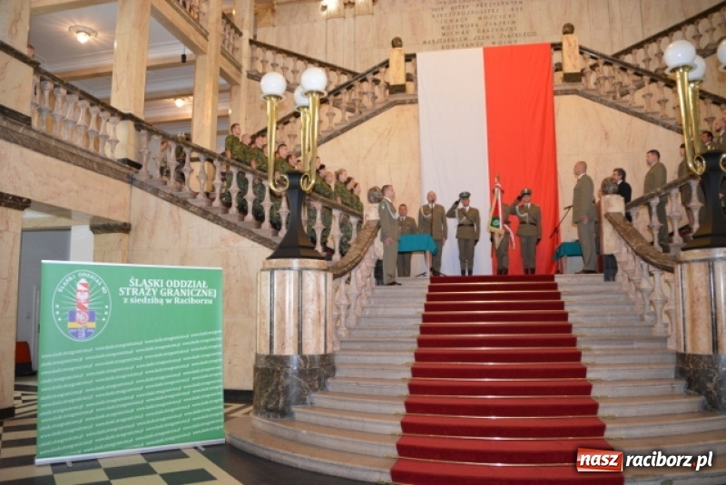 Zdjęcie w galerii na portalu naszraciborz.pl: Ślubowanie nowych funkcjonariuszy w Śląskim Oddziale Straży Granicznej wiadomości z regionu