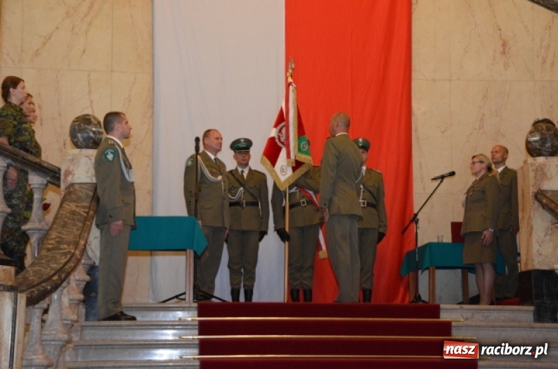 Zdjęcie w galerii na portalu naszraciborz.pl: Ślubowanie nowych funkcjonariuszy w Śląskim Oddziale Straży Granicznej wiadomości z regionu