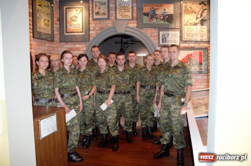 Zdjęcie w galerii na portalu naszraciborz.pl: Ślubowanie nowych funkcjonariuszy w Śląskim Oddziale Straży Granicznej wiadomości z regionu