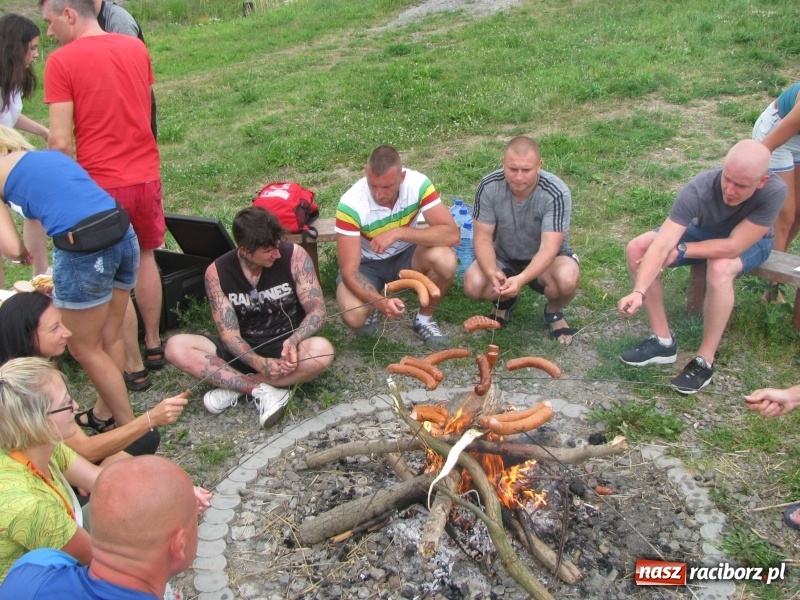 Zdjęcie w galerii na portalu naszraciborz.pl: Kajakowy spływ załogi i klientów Brooklyn Gym wiadomości z regionu