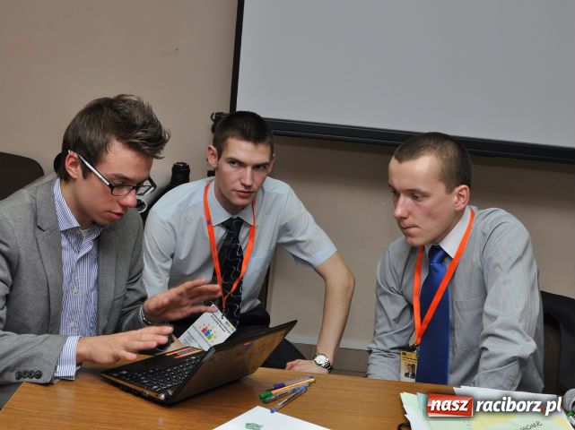 Zdjęcie w galerii na portalu naszraciborz.pl: Jak się miewają rady młodzieżowe w Polsce... wiadomości z regionu