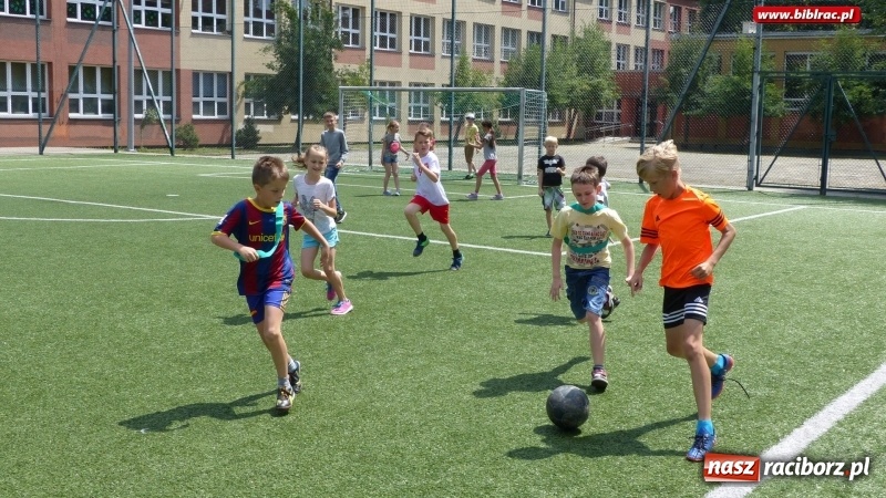 Zdjęcie w galerii na portalu naszraciborz.pl: Ahoj przygodo!, czyli Dzień Morza w bibliotece wiadomości z regionu