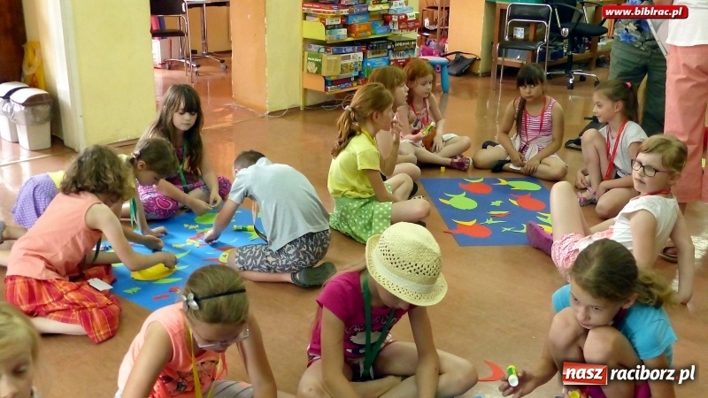 Zdjęcie w galerii na portalu naszraciborz.pl: Ahoj przygodo!, czyli Dzień Morza w bibliotece wiadomości z regionu