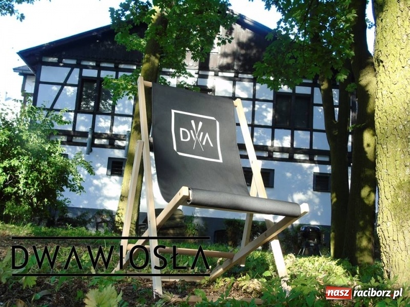 Zdjęcie w galerii na portalu naszraciborz.pl: Dwa Wiosła zapraszają na złociste z pianką wiadomości z regionu