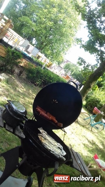 Zdjęcie w galerii na portalu naszraciborz.pl: Dwa Wiosła zapraszają na złociste z pianką wiadomości z regionu