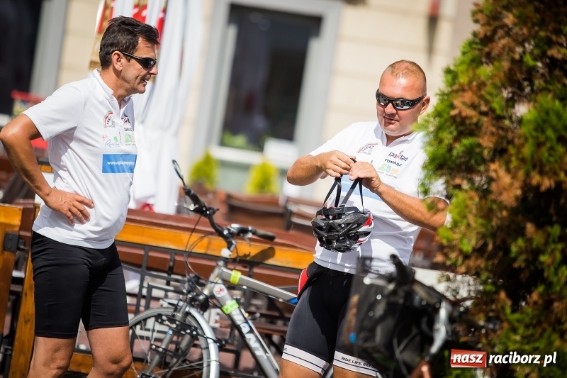 Zdjęcie w galerii na portalu naszraciborz.pl: Z Raciborza wyruszył kolejny rajd dookoła Polski wiadomości z regionu
