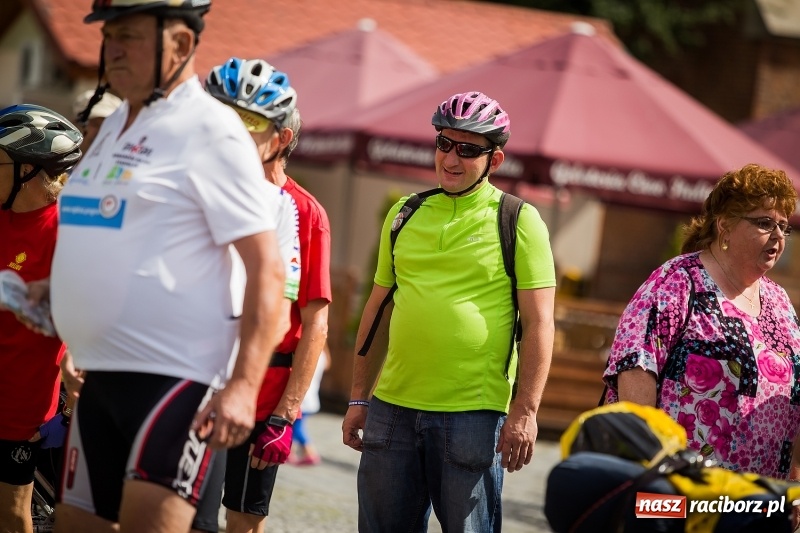 Zdjęcie w galerii na portalu naszraciborz.pl: Z Raciborza wyruszył kolejny rajd dookoła Polski wiadomości z regionu