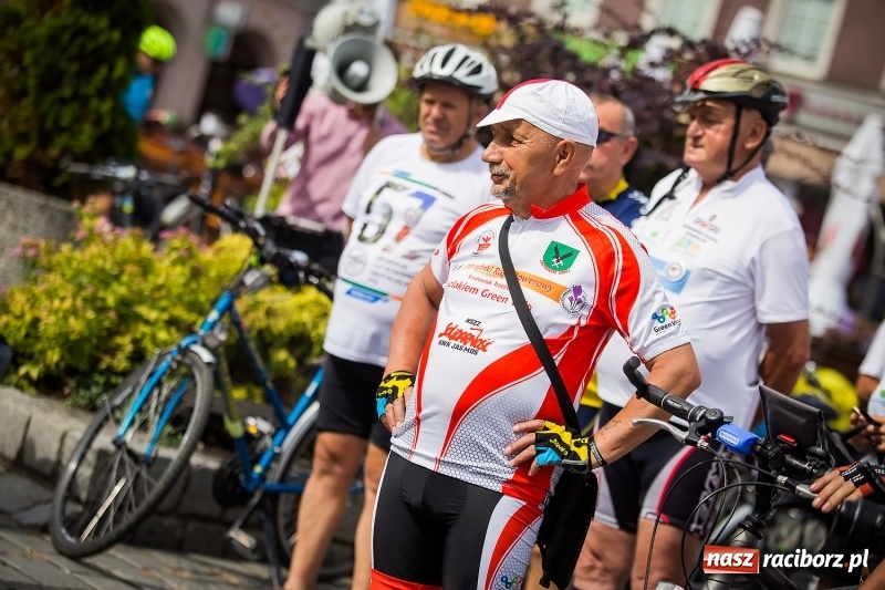Zdjęcie w galerii na portalu naszraciborz.pl: Z Raciborza wyruszył kolejny rajd dookoła Polski wiadomości z regionu