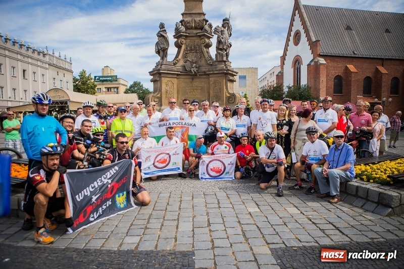 Zdjęcie w galerii na portalu naszraciborz.pl: Z Raciborza wyruszył kolejny rajd dookoła Polski wiadomości z regionu