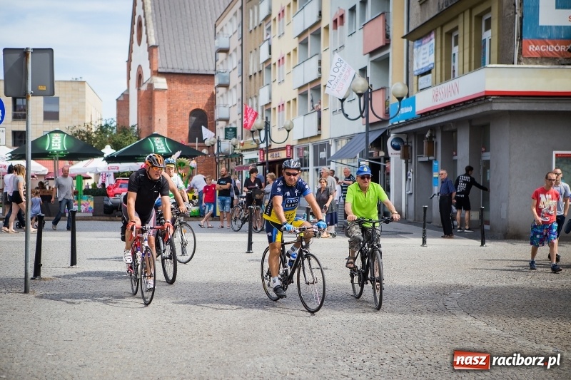 Zdjęcie w galerii na portalu naszraciborz.pl: Z Raciborza wyruszył kolejny rajd dookoła Polski wiadomości z regionu