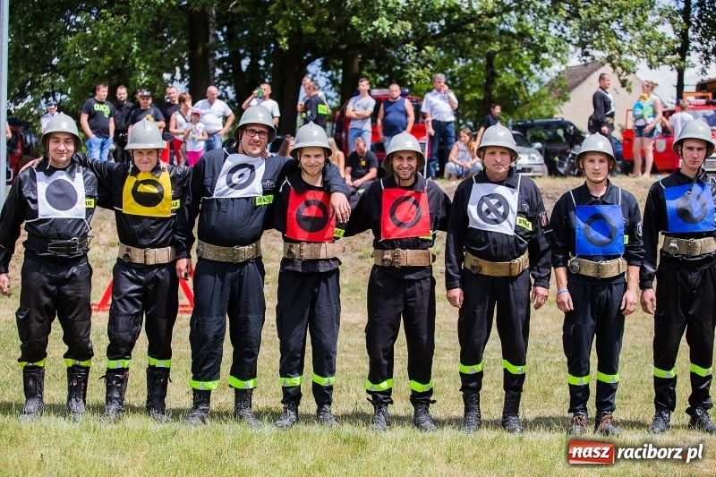 Zdjęcie w galerii na portalu naszraciborz.pl: Gminne zawody sportowo-pożarnicze w Jankowicach. OSP Turze zgarnęła wszystko wiadomości z regionu