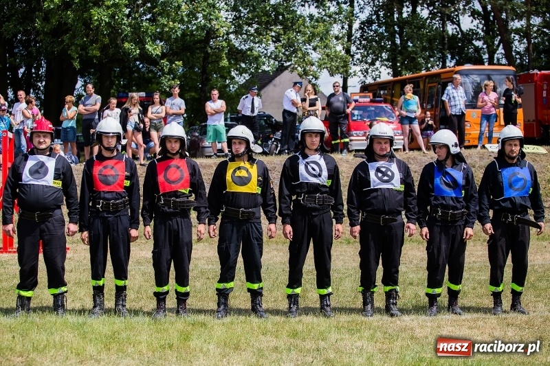 Zdjęcie w galerii na portalu naszraciborz.pl: Gminne zawody sportowo-pożarnicze w Jankowicach. OSP Turze zgarnęła wszystko wiadomości z regionu
