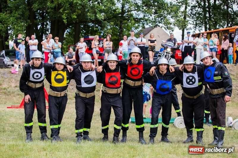Zdjęcie w galerii na portalu naszraciborz.pl: Gminne zawody sportowo-pożarnicze w Jankowicach. OSP Turze zgarnęła wszystko wiadomości z regionu