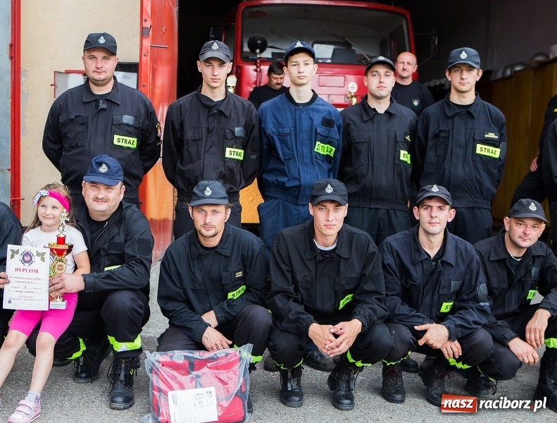 Zdjęcie w galerii na portalu naszraciborz.pl: Gminne zawody sportowo-pożarnicze w Jankowicach. OSP Turze zgarnęła wszystko wiadomości z regionu