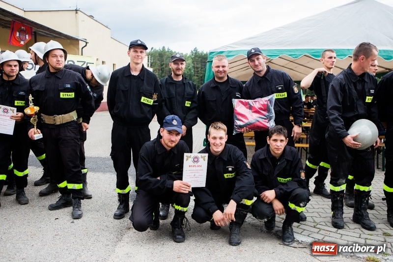 Zdjęcie w galerii na portalu naszraciborz.pl: Gminne zawody sportowo-pożarnicze w Jankowicach. OSP Turze zgarnęła wszystko wiadomości z regionu