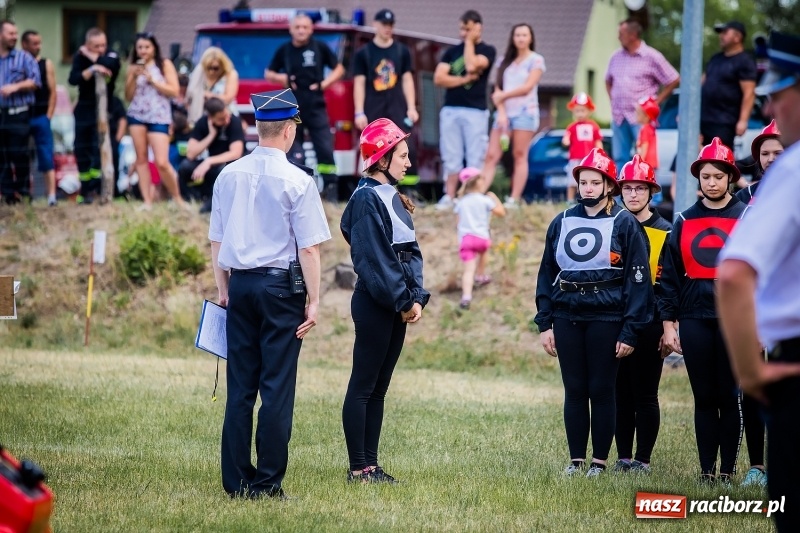 Zdjęcie w galerii na portalu naszraciborz.pl: Gminne zawody sportowo-pożarnicze w Jankowicach. OSP Turze zgarnęła wszystko wiadomości z regionu