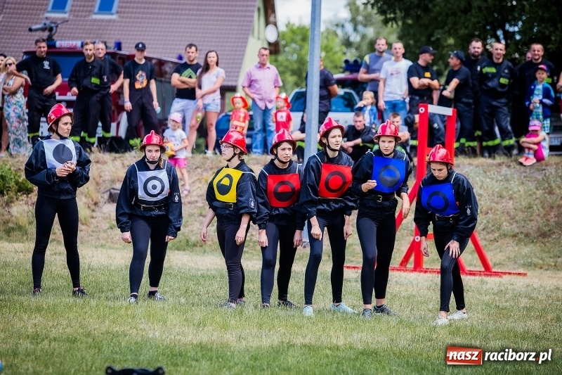 Zdjęcie w galerii na portalu naszraciborz.pl: Gminne zawody sportowo-pożarnicze w Jankowicach. OSP Turze zgarnęła wszystko wiadomości z regionu