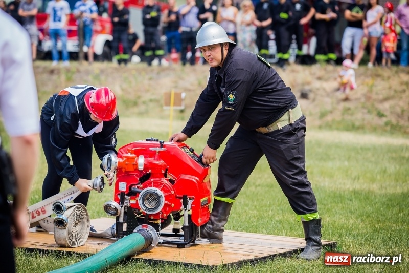 Zdjęcie w galerii na portalu naszraciborz.pl: Gminne zawody sportowo-pożarnicze w Jankowicach. OSP Turze zgarnęła wszystko wiadomości z regionu