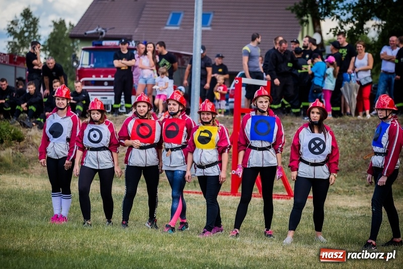 Zdjęcie w galerii na portalu naszraciborz.pl: Gminne zawody sportowo-pożarnicze w Jankowicach. OSP Turze zgarnęła wszystko wiadomości z regionu