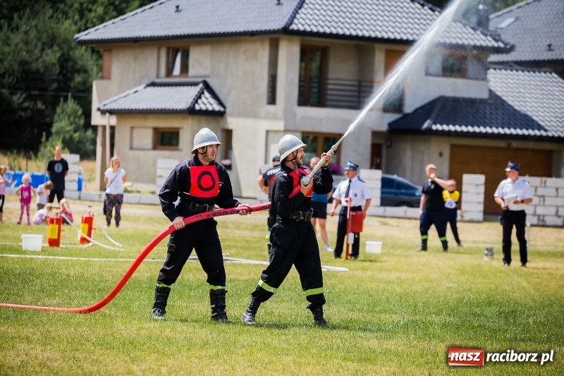 Zdjęcie w galerii na portalu naszraciborz.pl: Gminne zawody sportowo-pożarnicze w Jankowicach. OSP Turze zgarnęła wszystko wiadomości z regionu