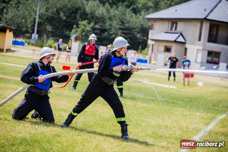 Zdjęcie w galerii na portalu naszraciborz.pl: Gminne zawody sportowo-pożarnicze w Jankowicach. OSP Turze zgarnęła wszystko wiadomości z regionu