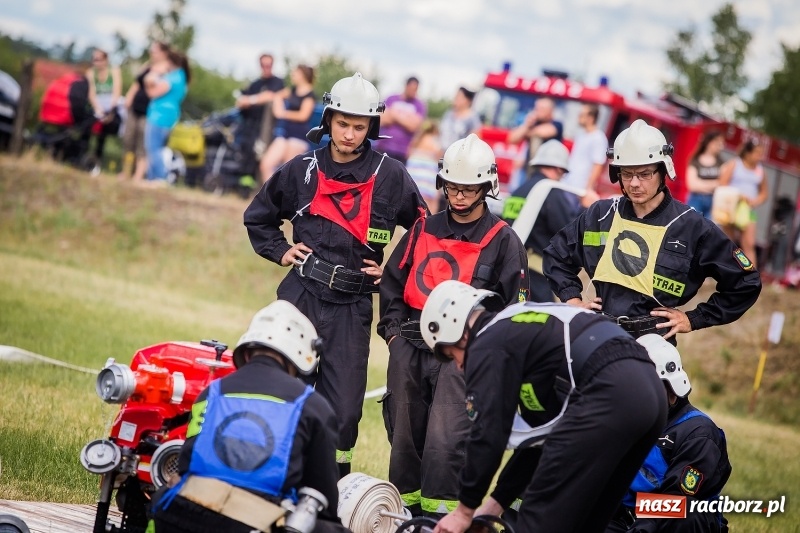Zdjęcie w galerii na portalu naszraciborz.pl: Gminne zawody sportowo-pożarnicze w Jankowicach. OSP Turze zgarnęła wszystko wiadomości z regionu