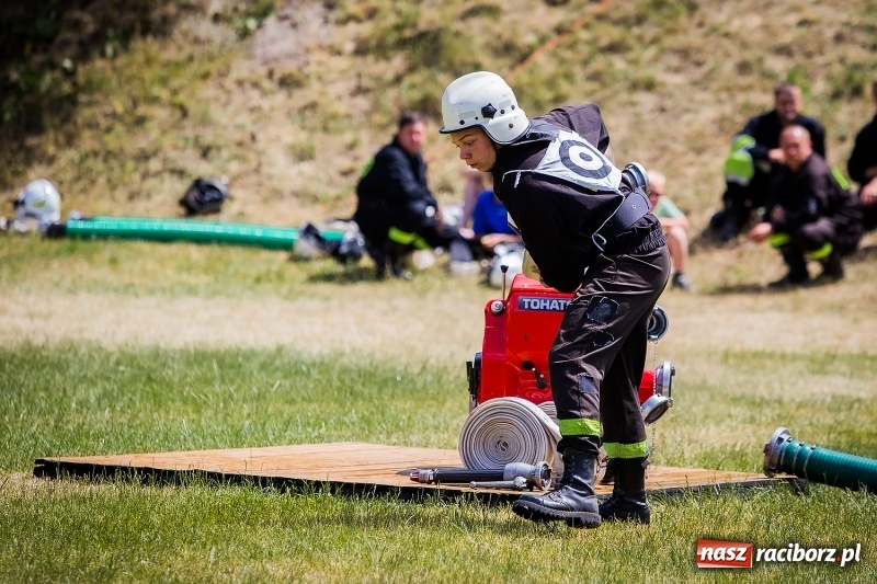 Zdjęcie w galerii na portalu naszraciborz.pl: Gminne zawody sportowo-pożarnicze w Jankowicach. OSP Turze zgarnęła wszystko wiadomości z regionu